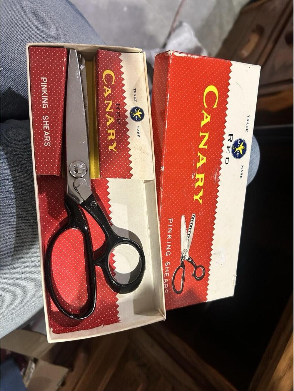 Canary Pinking Shears Scissors 7" Quality Japan Stainless Steel VTG w/ RED BOX